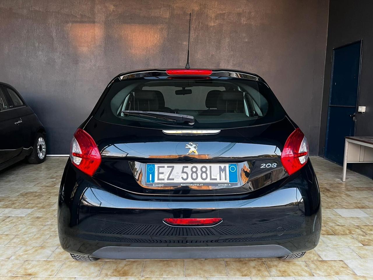 Peugeot 208 PureTech 82 5 porte Allure