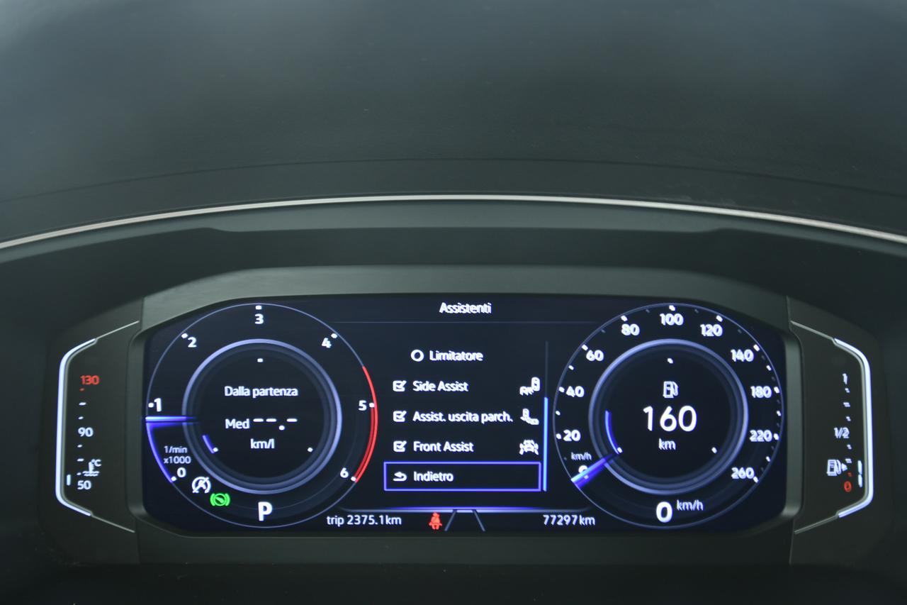 VOLKSWAGEN Tiguan 2.0 tdi Elegance 150cv dsg CAMERA+ACC+APP CONNECT