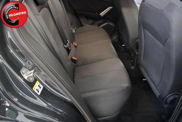 AUDI Q2 35 TDI quattro S tronic Business