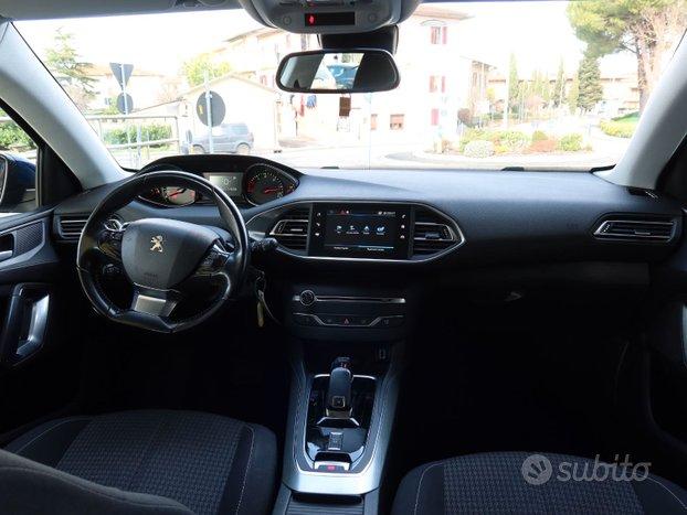 Peugeot 308 GT Line 2019 automatico 130cv