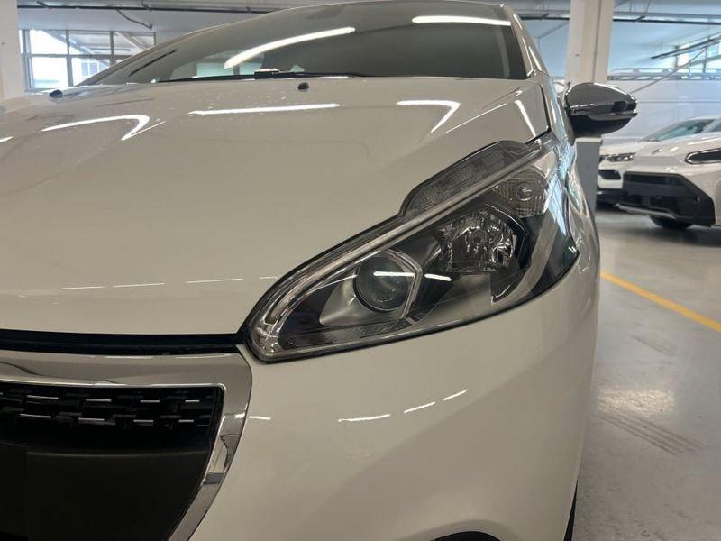 Peugeot 208 5P 1.2 PURETECH ALLURE S&S 82CV NEOPATENTATI