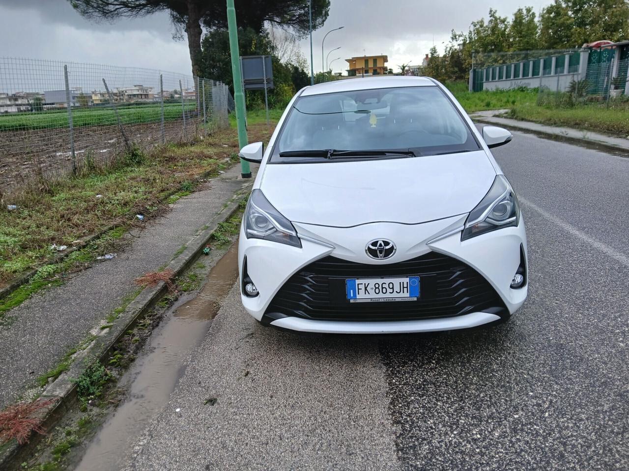 Yaris 1.0 5 porte Km Certificati GaranziA ufficial