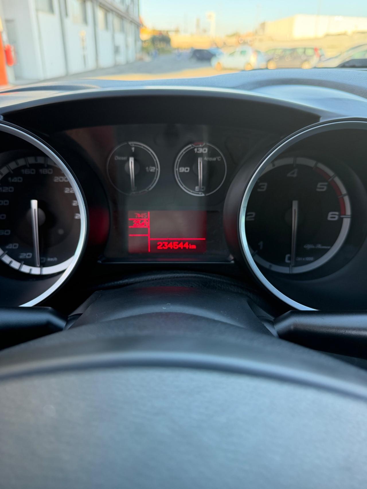 Alfa Romeo Giulietta 1.6 JTDm-2 105 CV Distinctive