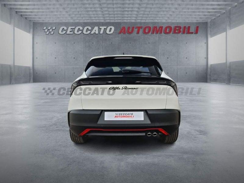 Alfa Romeo Junior Junior 1.2 ibrida Speciale 136cv edct6