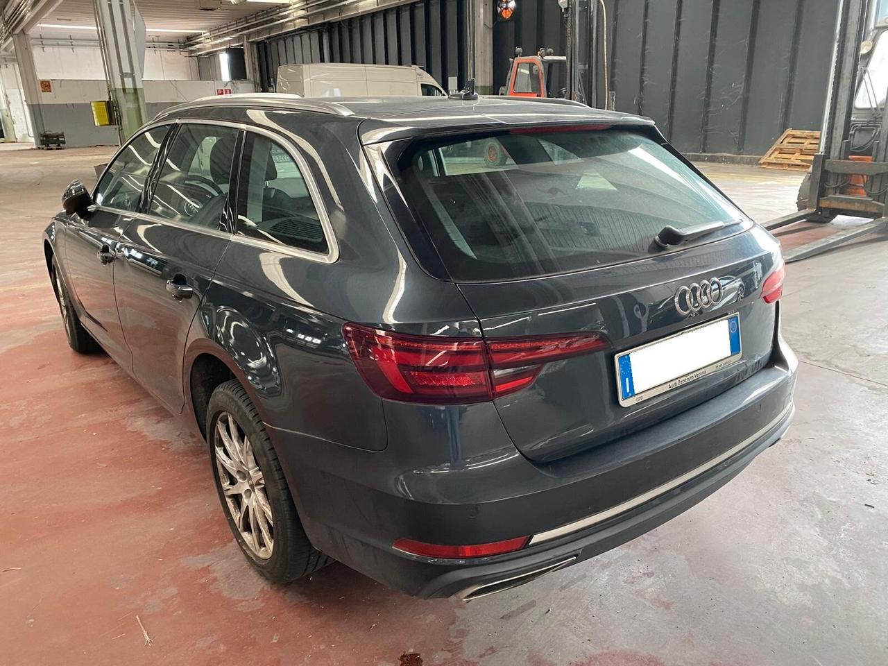 Audi A4 Avant 35 2.0 tdi 150cv s-tronic NO CHIAVI