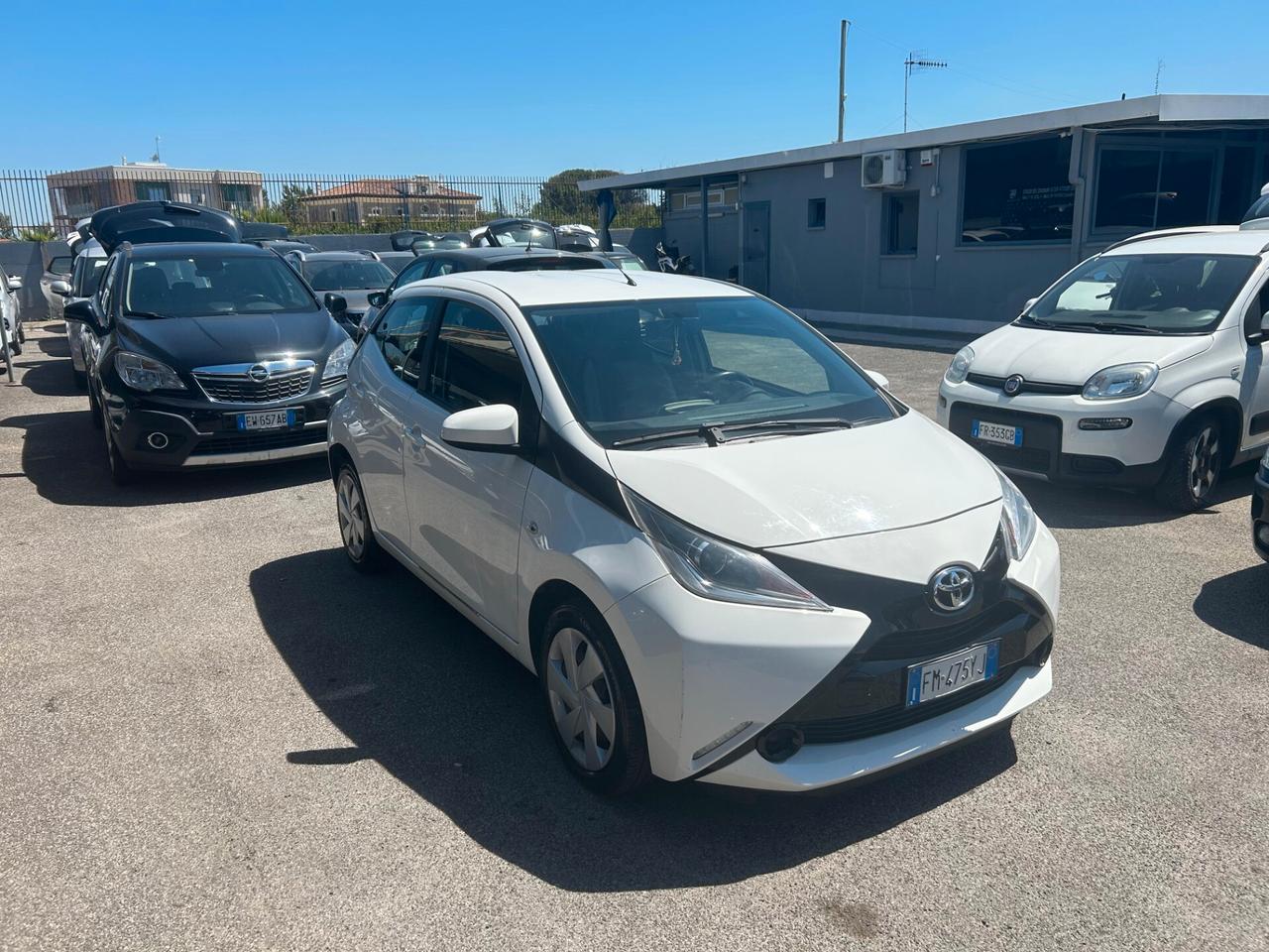 Toyota Aygo 1.0 VVT-i 72 CV 5 porte x-cool