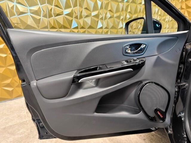 Renault Clio 1.5 dCi 8V 75CV 5 porte Costume National