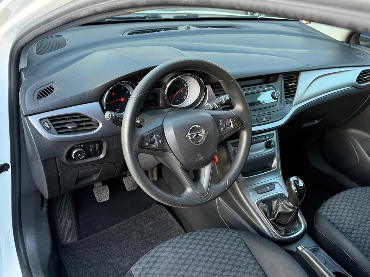 Astra 1.4 / 5 porte /Cosmo/unipro/rate/permute/