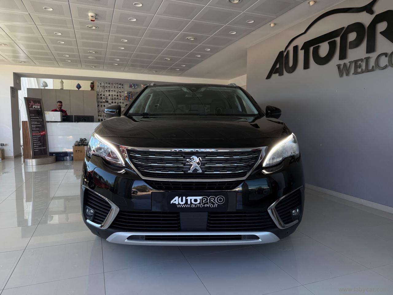 PEUGEOT 5008 BlueHDi 130 S&S Allure