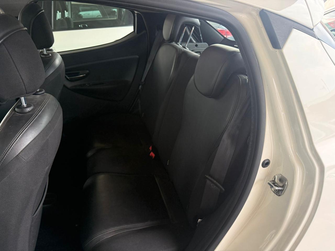 Lancia Ypsilon 1.3 MJT 16V 95 CV 5 porte S&S Platinum