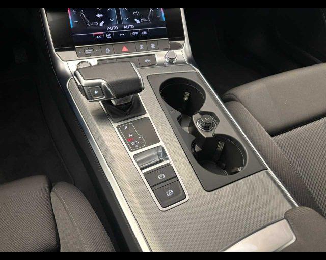 AUDI A6 Avant 40 2.0 TDI quattro ultra S tronic S line ed