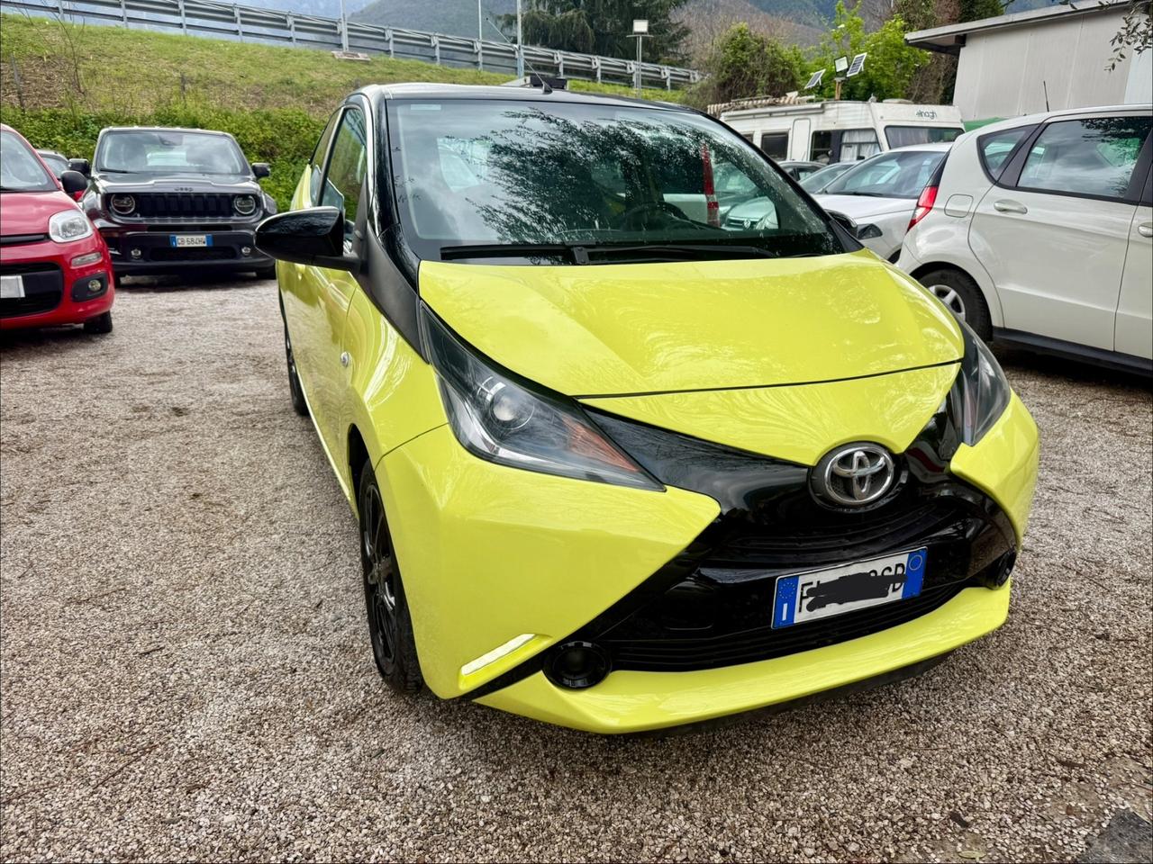 Toyota Aygo 1.0 VVT-i 69 CV 5 porte x-cool TSS