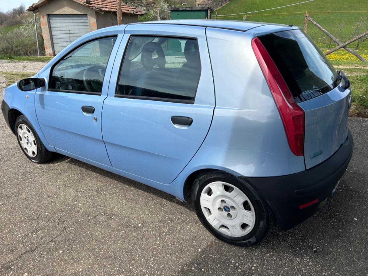 Fiat Punto benzina/metano ok NEOPATENTATI