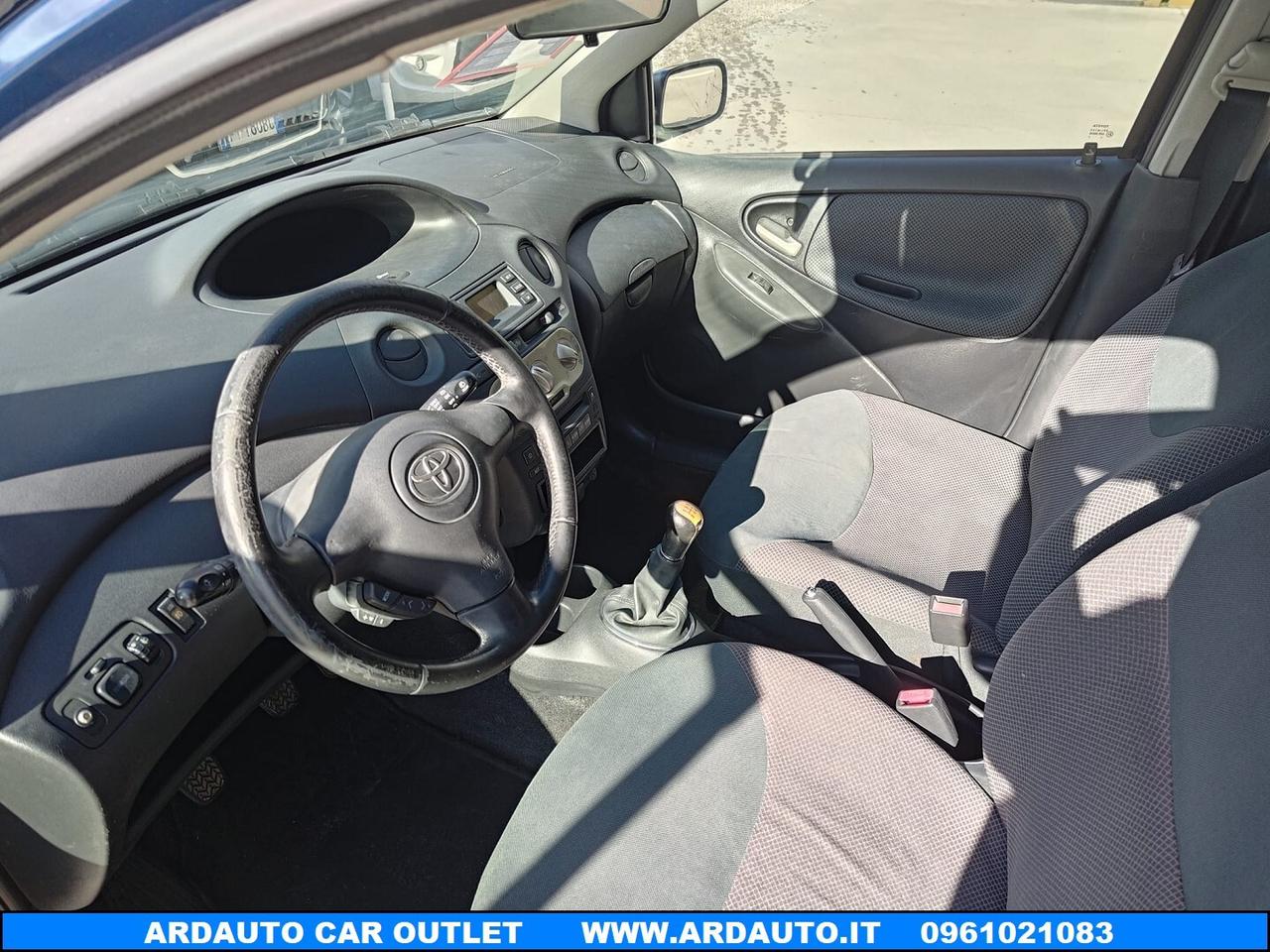 Toyota Yaris 1.0 Sol