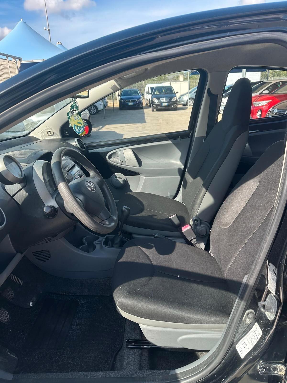 Toyota Aygo 1.0 12V VVT-i 5 porte