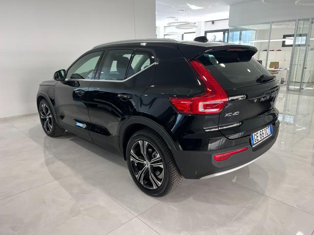 VOLVO XC40 T5 Recharge Plug-in Hybrid Inscription