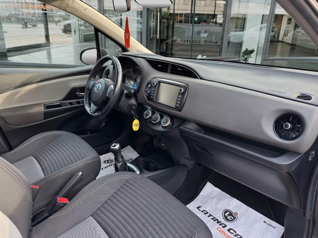 Toyota Yaris 1.0 Cool con Telecamera