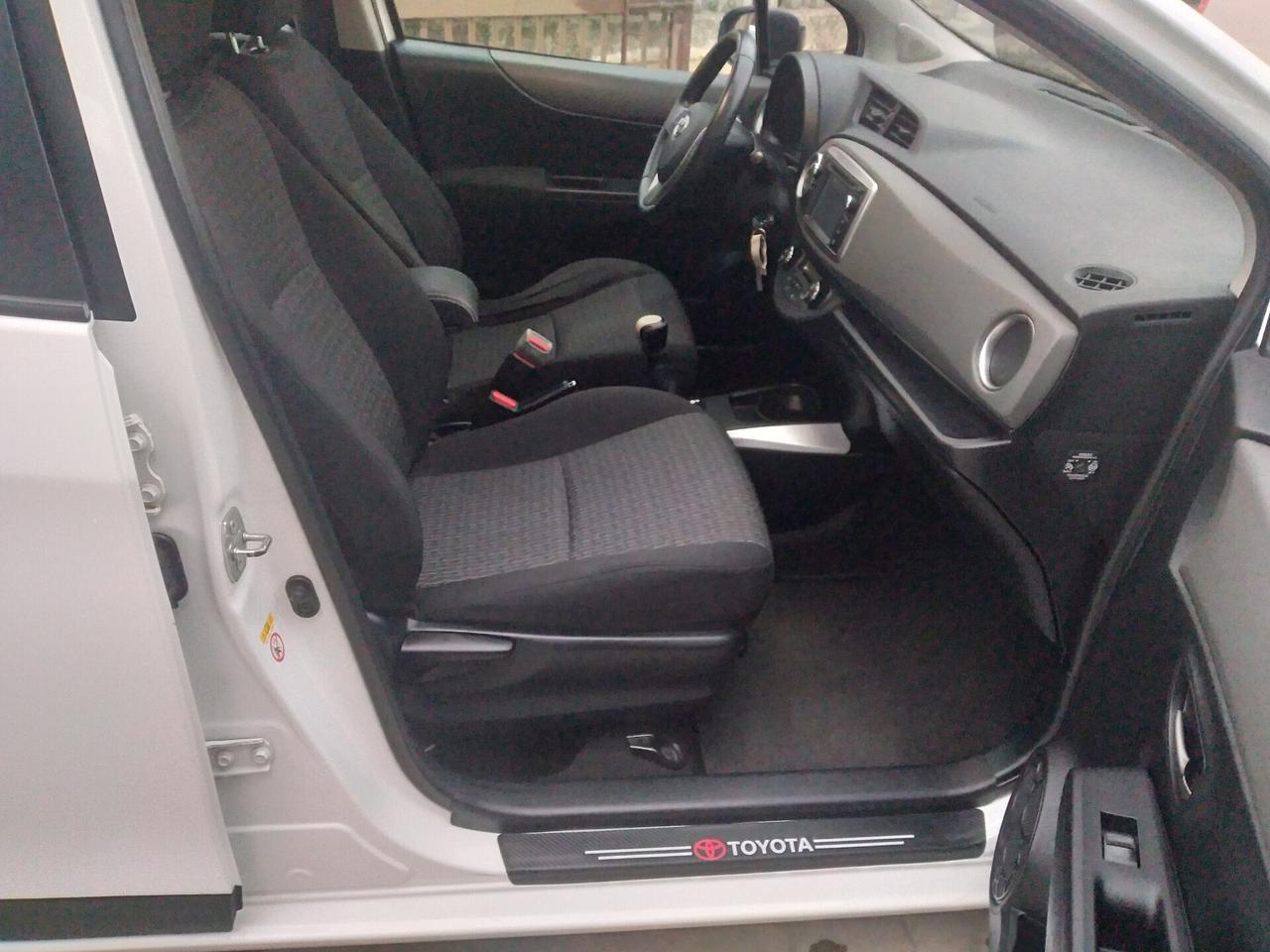 Toyota Yaris 1.0 5 porte Lounge