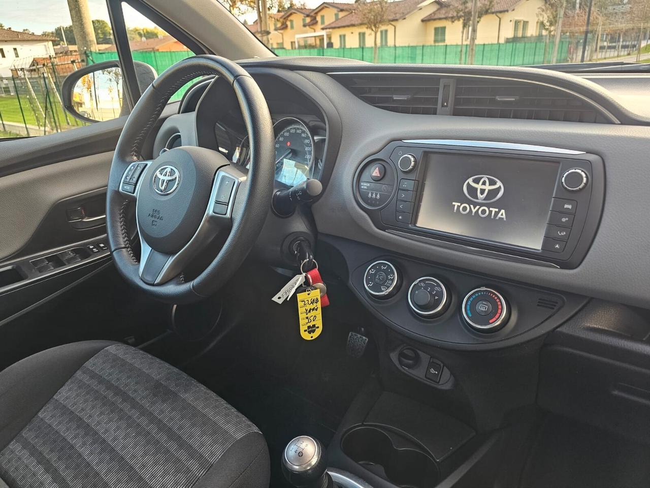 Toyota Yaris 1.0 benzina