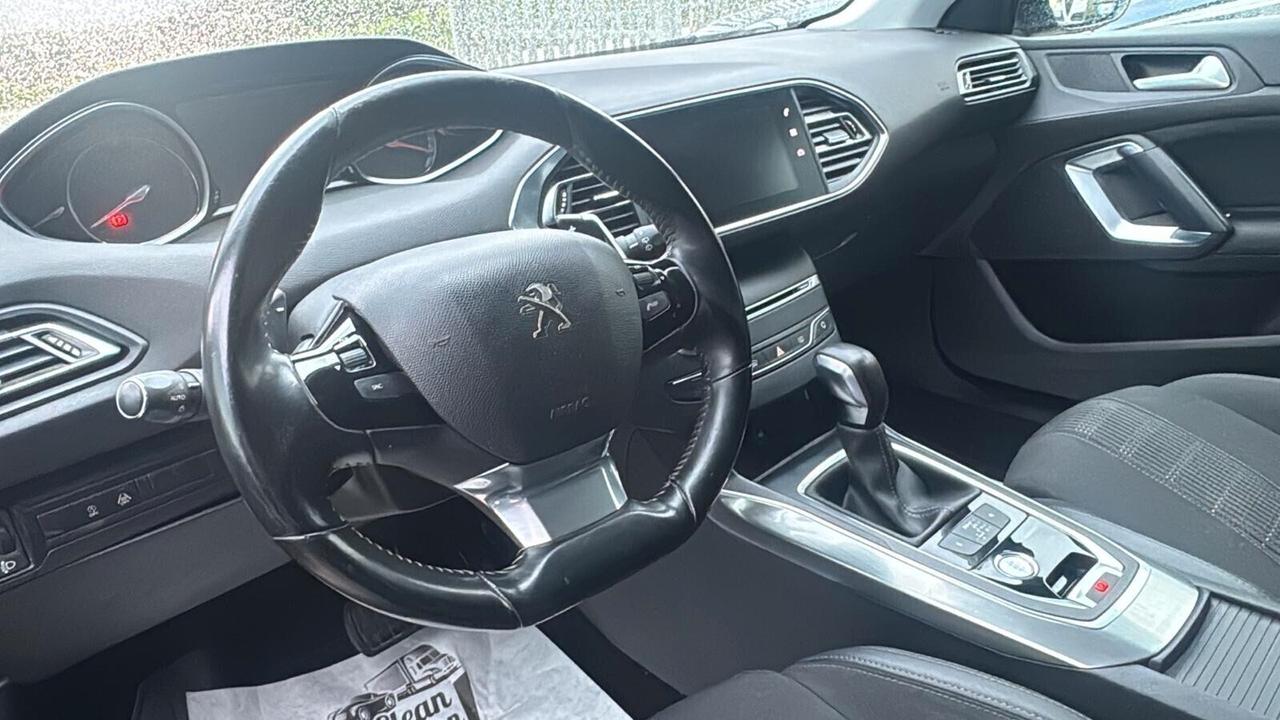 Peugeot 308 BlueHDi 130cv automatica GARANZIA