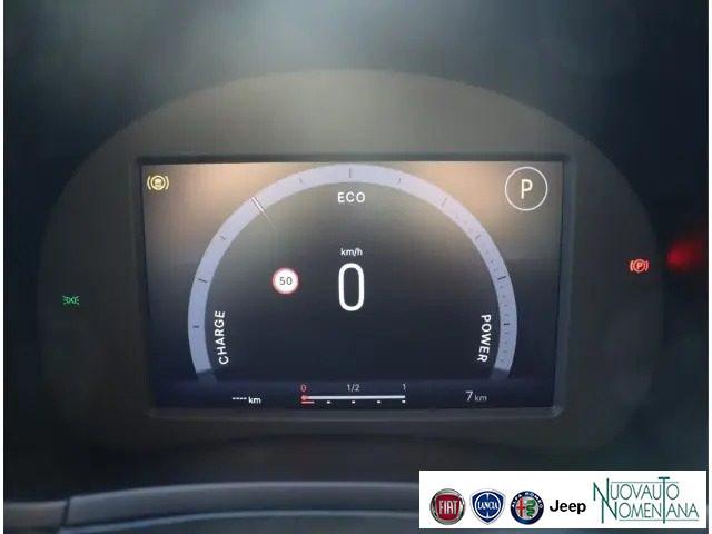 FIAT 600 Hybrid 110CV DCT6 MHEV La Prima NAVI / TELECAMERA