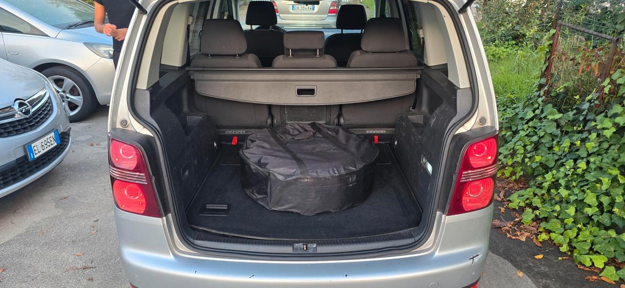Volkswagen Touran 1.6 Trendline Bifuel G