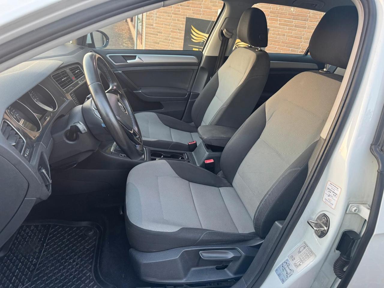 Volkswagen Golf e-Golf 115 CV