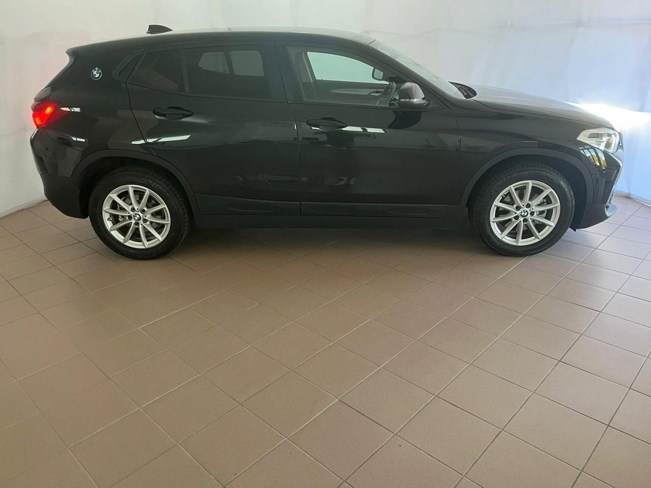 Bmw X2 sDrive18d - 690 -