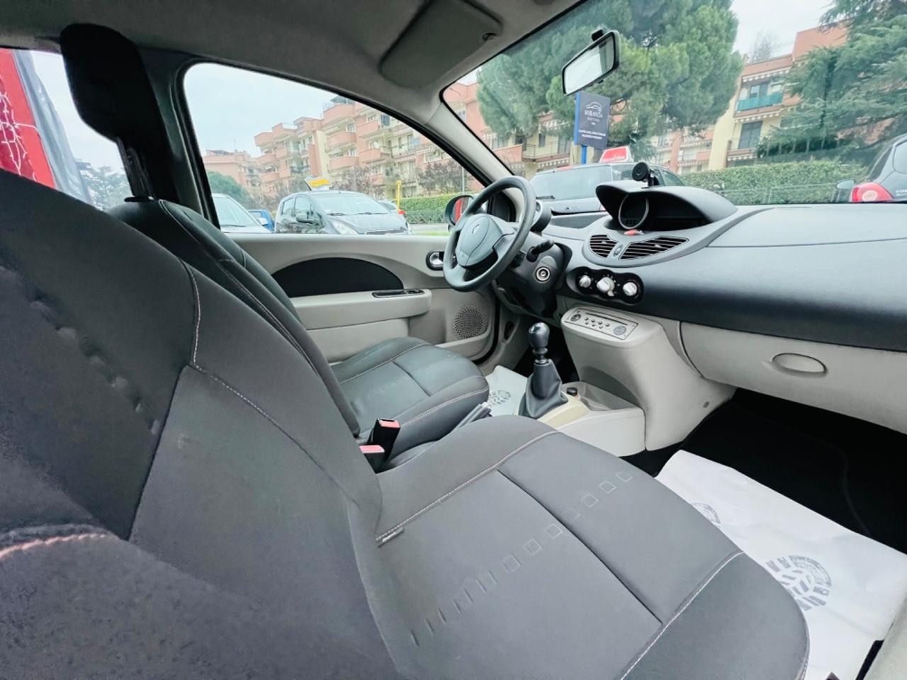 Renault Twingo 1.2 8V Dynamique