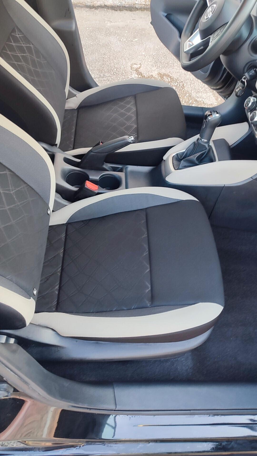 Nissan Micra 1.0L 12V 5 porte Visia