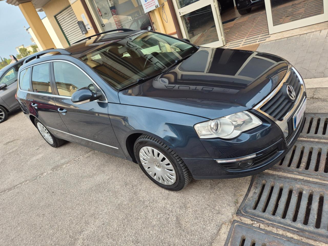 VW PASSAT 1.9 TDI 105 CV NAVIGATORE KM CERTIFICATI