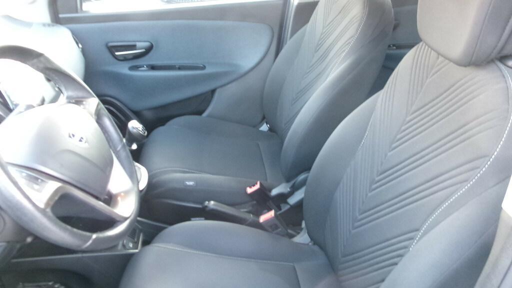 Lancia Ypsilon 5 Porte 1.2 Ecochic Gold