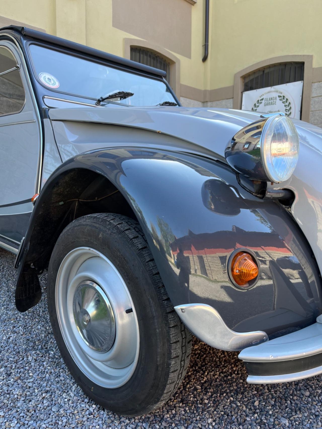 Citroen 2CV Charleston