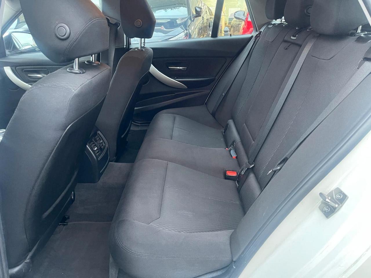 Bmw 318 318d Touring Business aut.