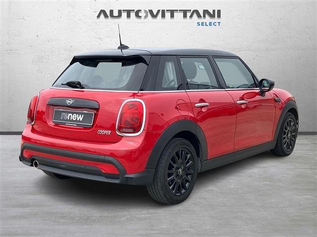 MINI Mini 5 Porte 1.5 Twin Power Turbo Cooper Essential