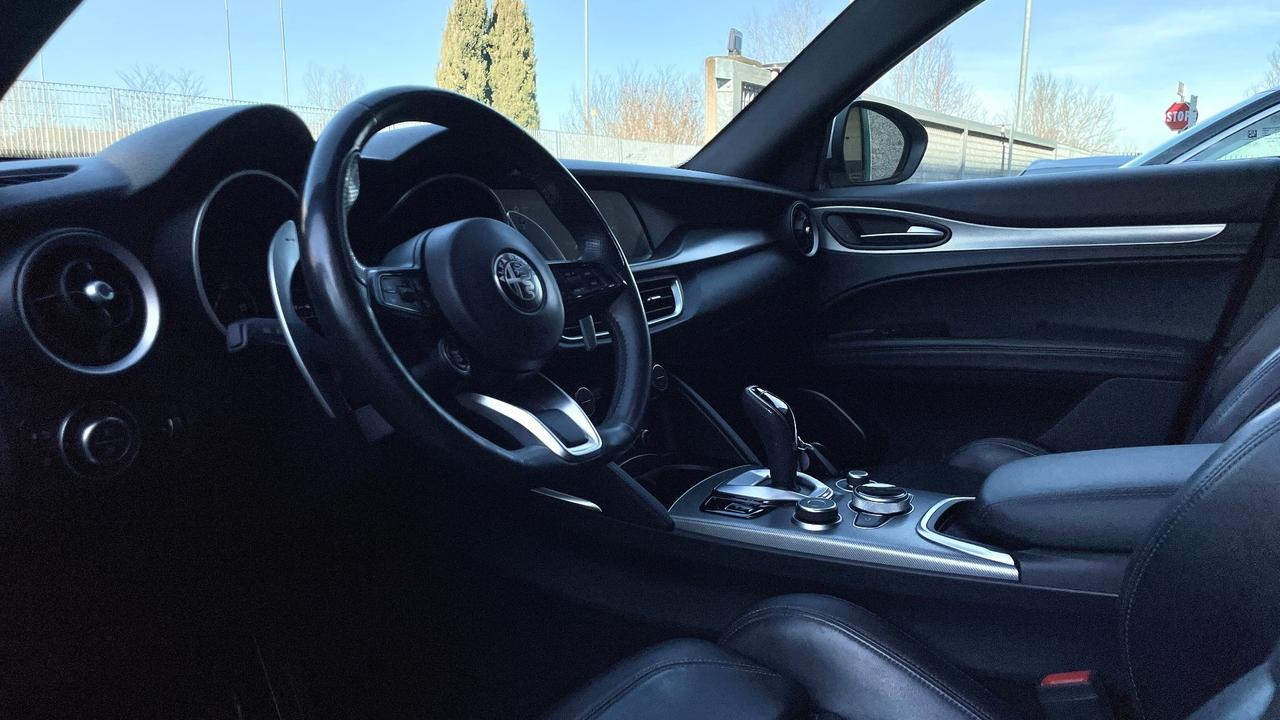 ALFA ROMEO STELVIO 2.2 Q4 TURBODIESEL VELOCE 210CV - SEDILI ELETTRICI RISCALDABILI CON MEMORIA, VOLANTE RISCALDABILE, FULL LED