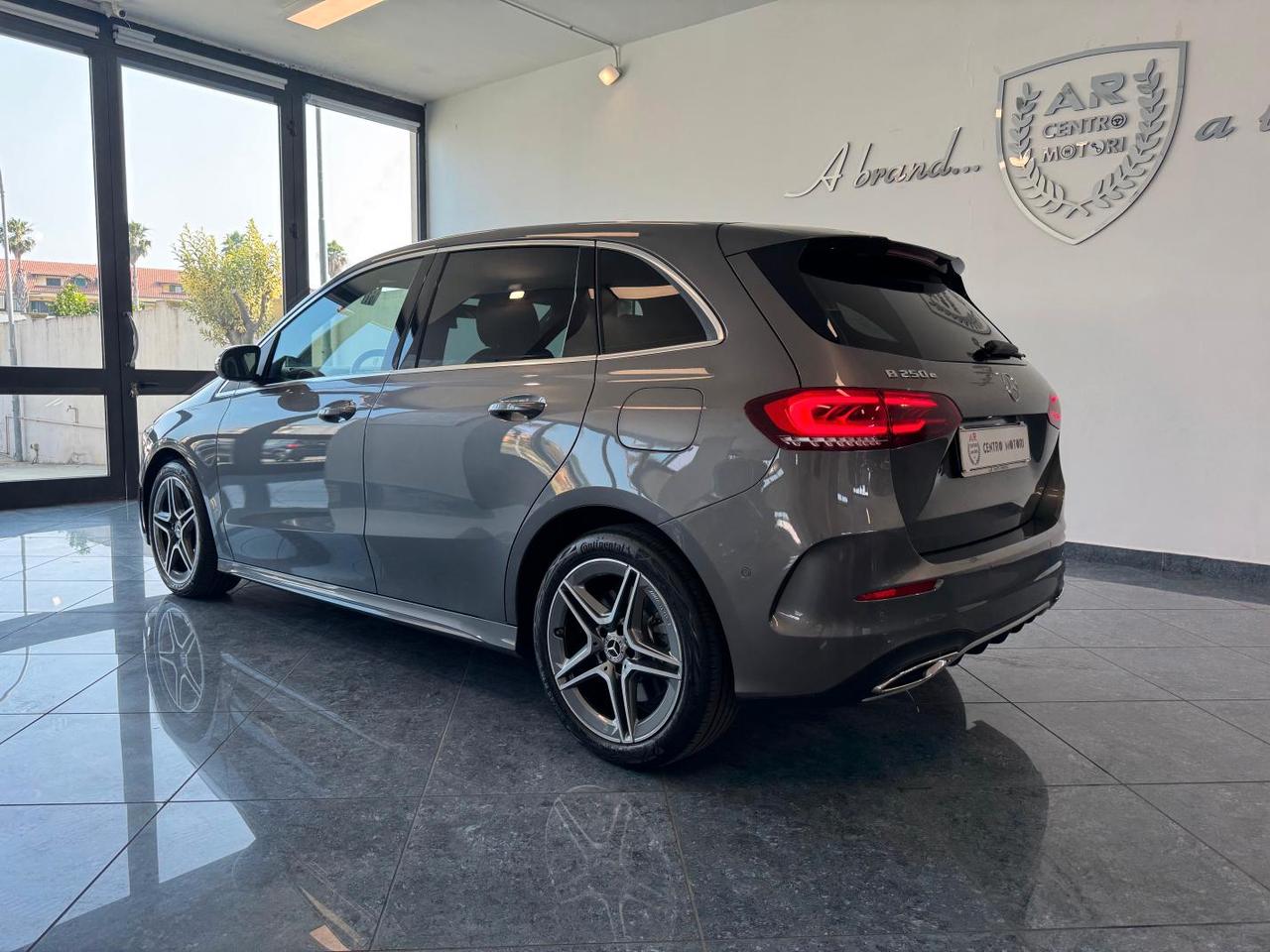 Mercedes B 250 e Plug in hybrid Amg (e EQ-POWER) Premium