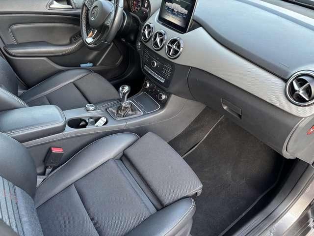 Mercedes-Benz B 180 B 180 d Sport