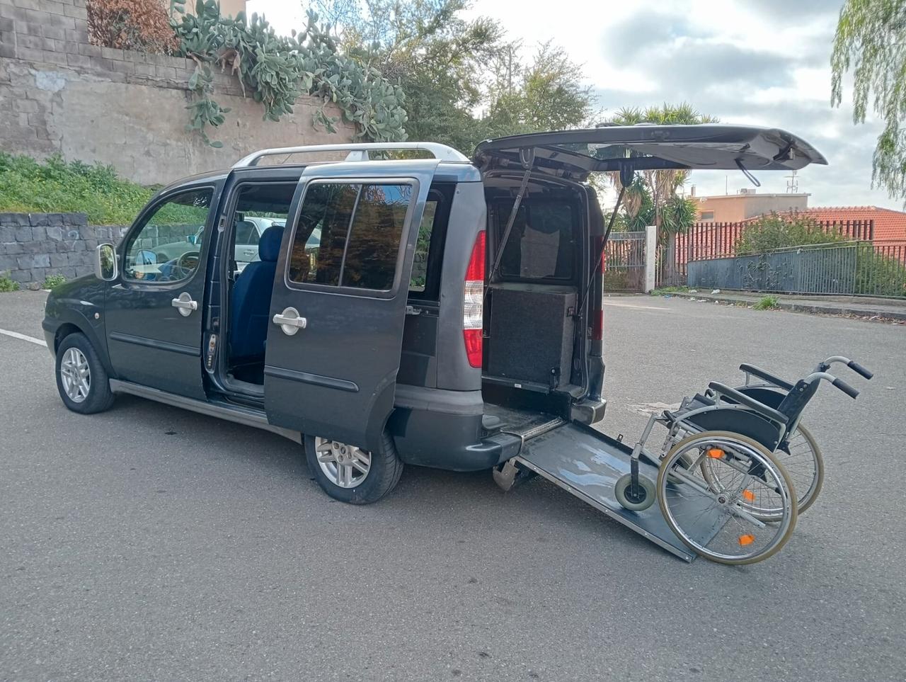 Fiat Doblo Pianale ribassato con rampa disabili in carrozzina