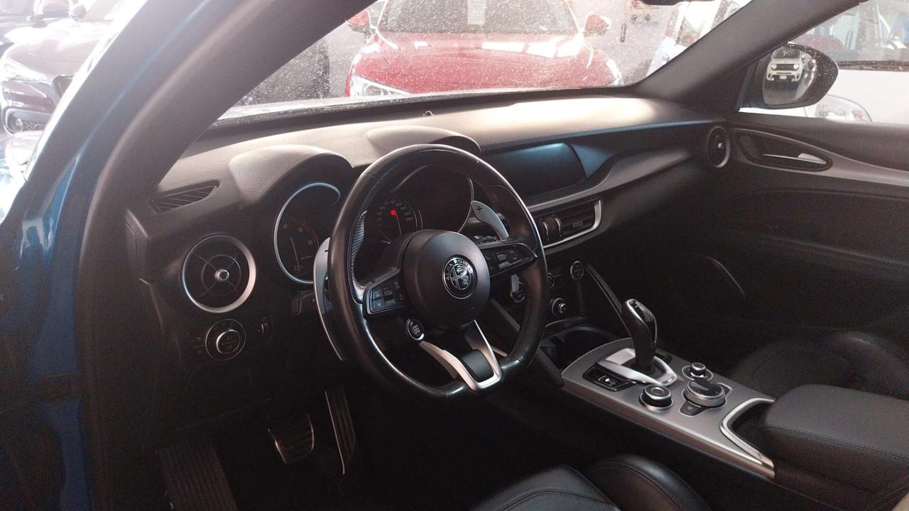 Alfa Romeo Stelvio 2.2 CC 210 CV AT8 Q4 Veloce