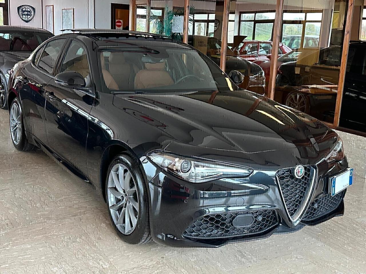Alfa Romeo Giulia Q4 2.2 TURBODIESEL 210 cv. AT8 TI (KM 0)