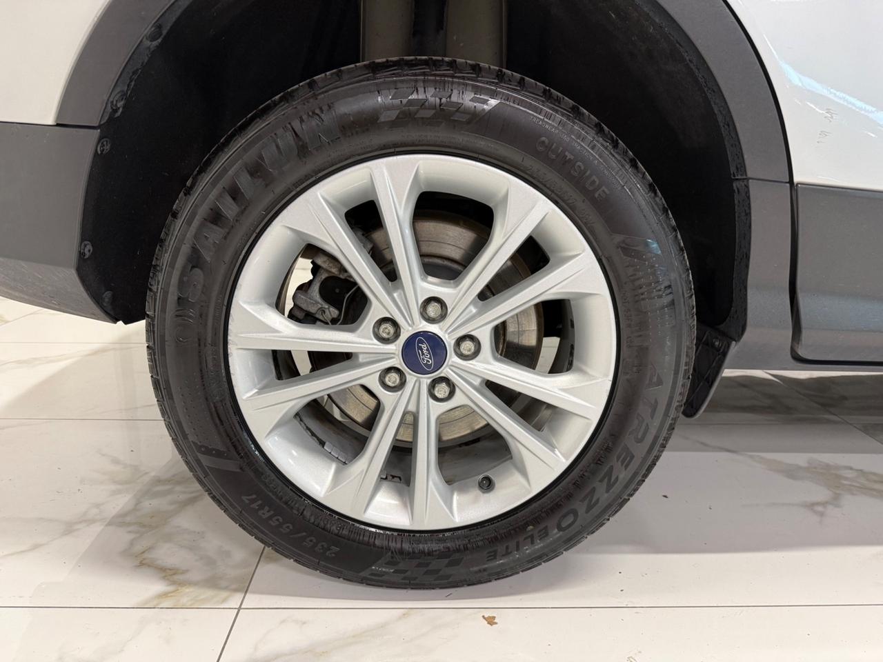Ford Kuga 2.0 TDCI 150 CV S&S 4WD Powershift Titanium