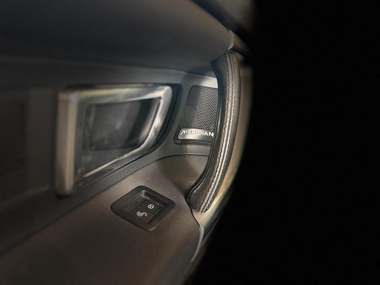 Land Rover Discovery Sport 2.0 TD4 180 CV HSE