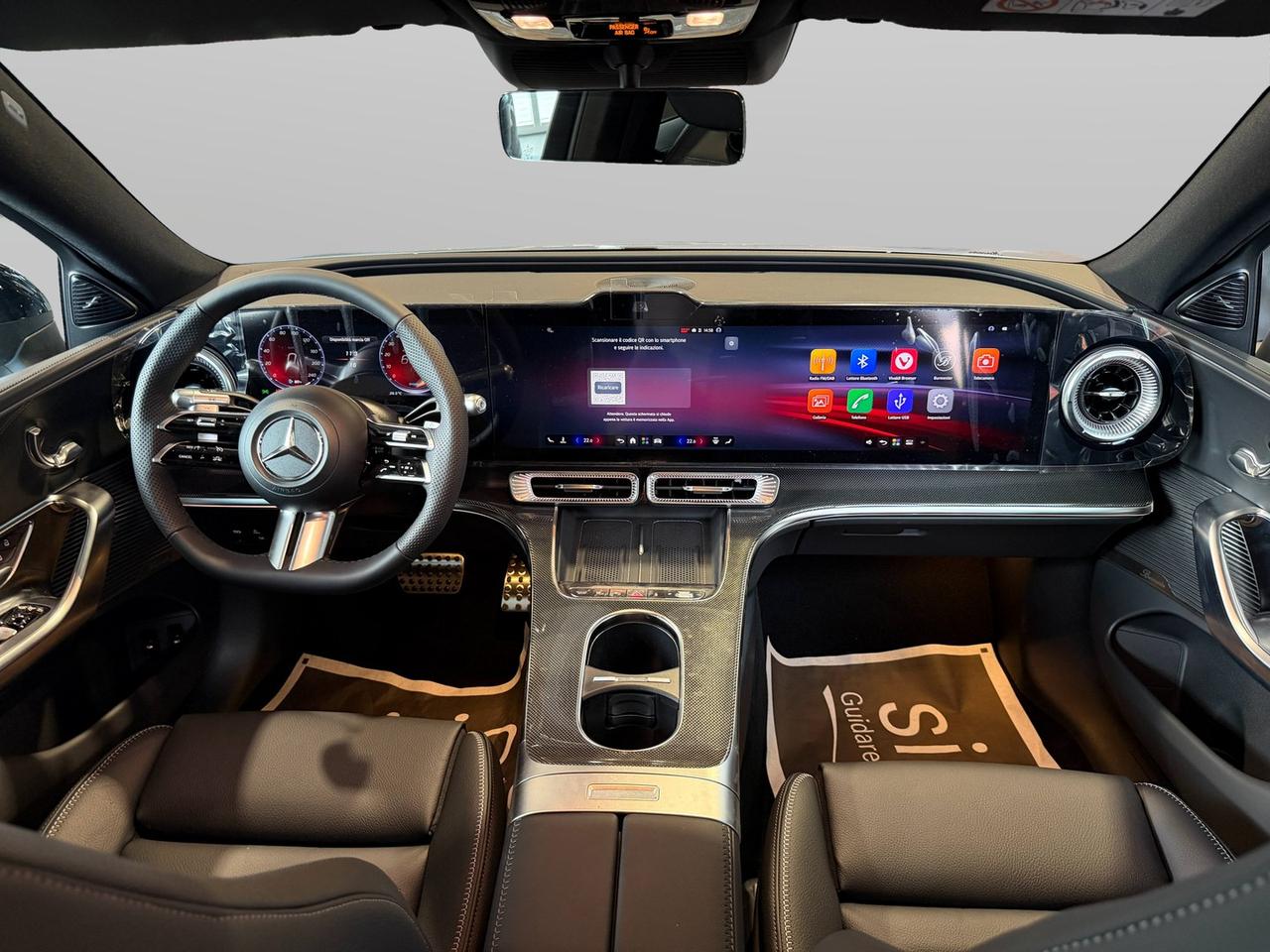 Mercedes-Benz C 400 4MATIC con tecnologia EQ