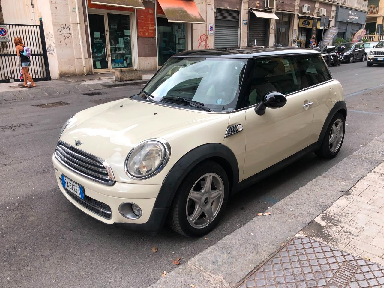 MINI Cooper D 1.6 Diesel – Cambio Automatico – Anno 2010