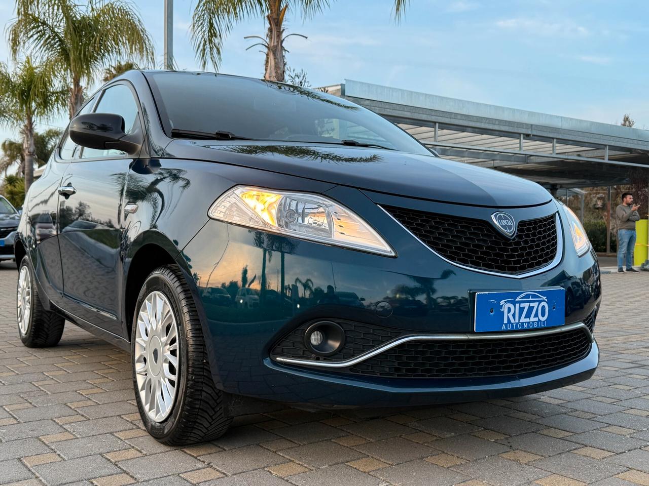 Lancia Ypsilon 1.2 69CV 5 porte Elefantino 68000km