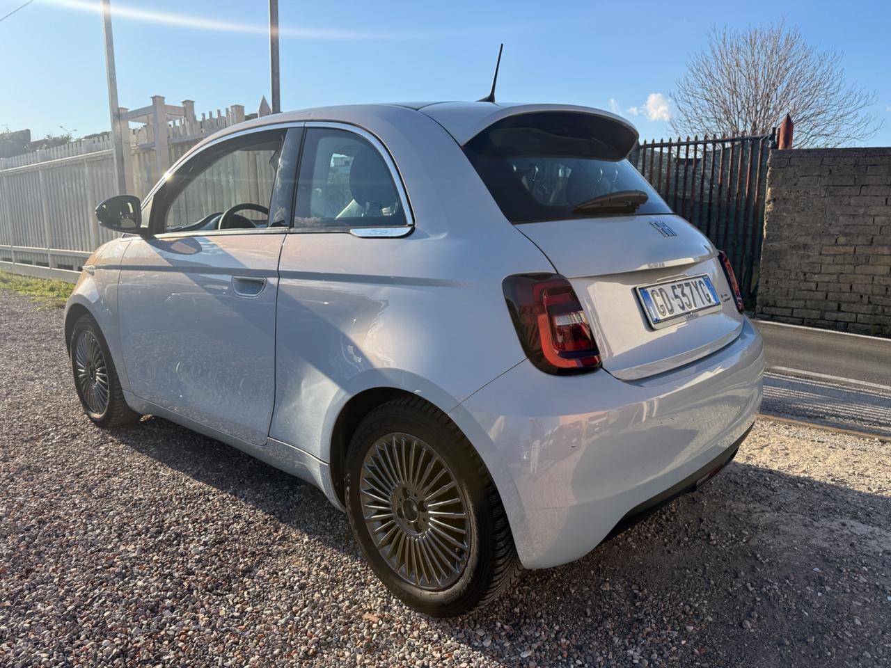 Fiat 500 500e Berlina 42 kWh Icon