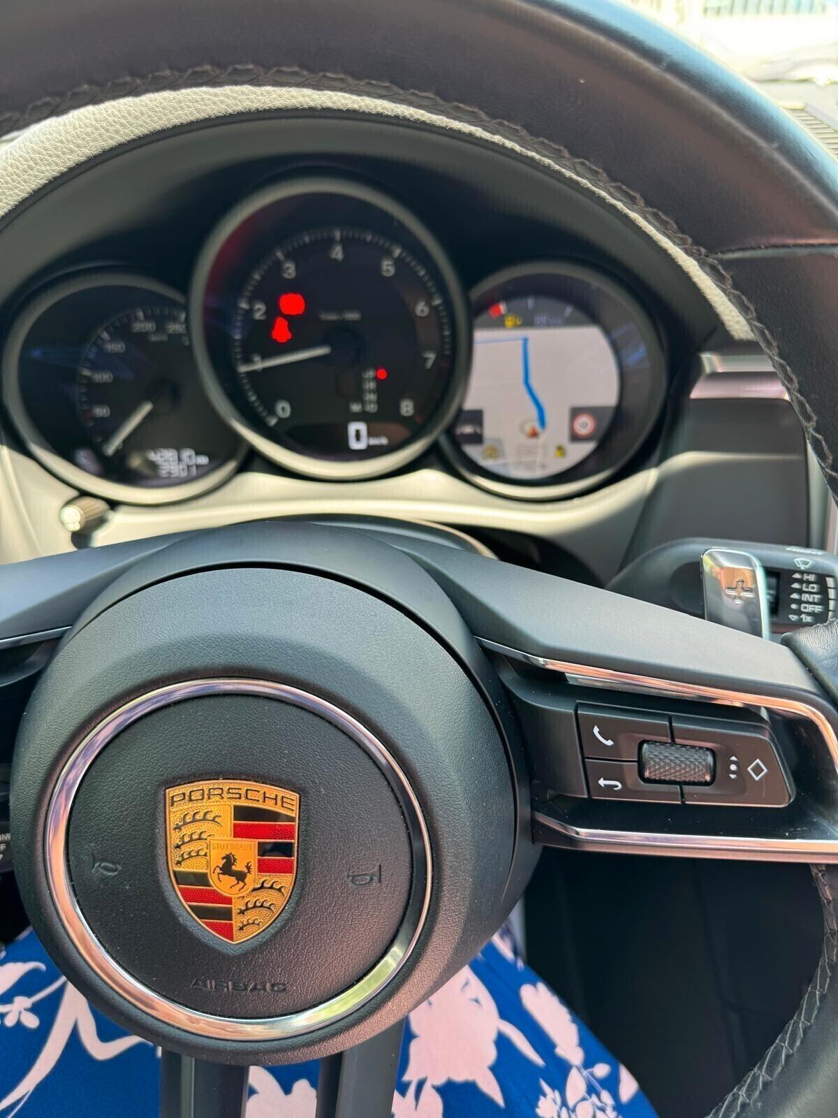 Porsche Macan 2.0 RESTAYLING UNICO PROPRIETARIO IVA ESPOSTA