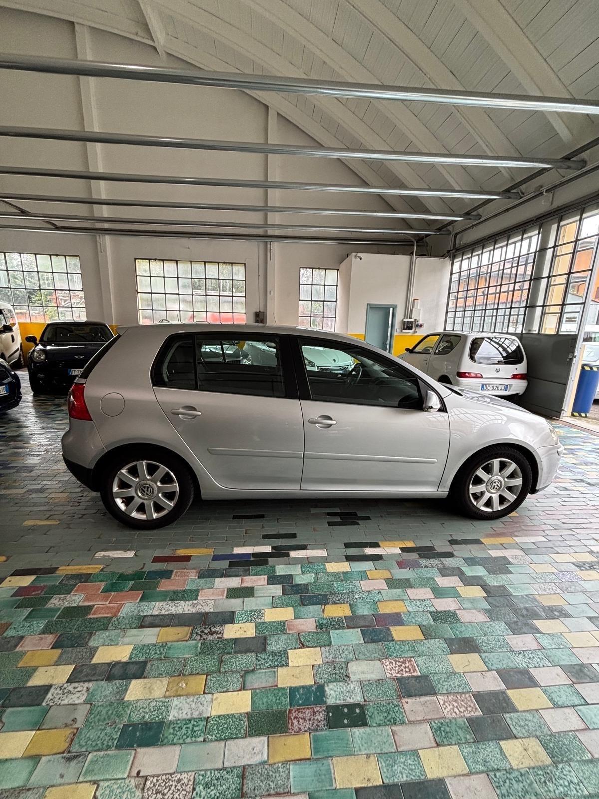 Volkswagen Golf 1.6 16V FSI 5p. UNICO PROPRIETARIO