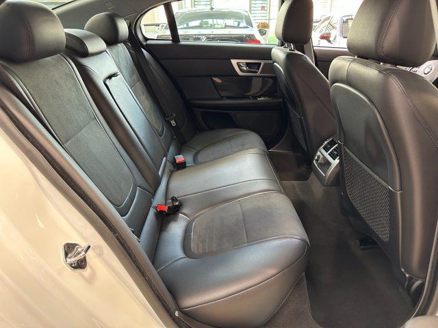 JAGUAR XF 2.2 D 200 CV Luxury - 18" - Tetto - Camera-Keyless